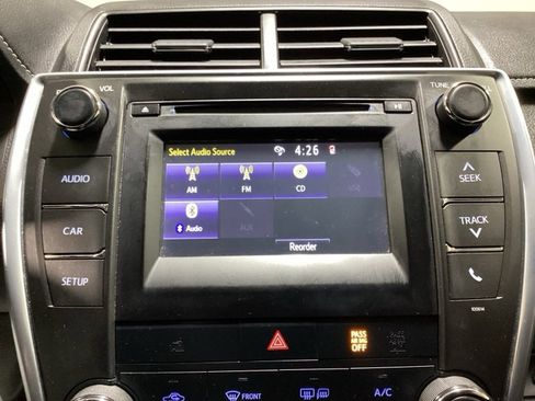 Used 2017 Toyota Camry XLE image 26