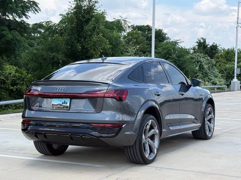Used 2024 Audi SQ8 e-tron Prestige AWD/4WD image 4