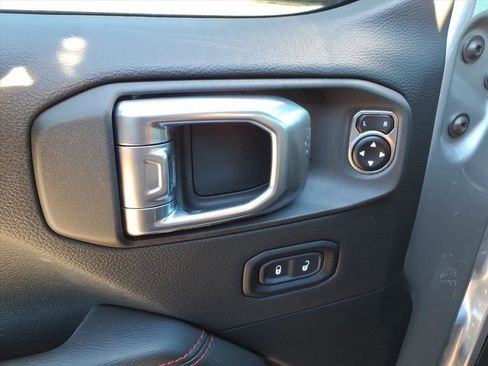 Used 2021 Jeep Wrangler Unlimited Rubicon image 12