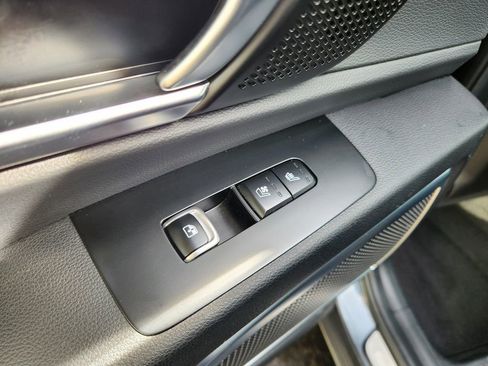 Used 2023 Kia Telluride SX image 18