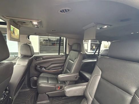 Used 2017 Chevrolet Suburban LT image 50