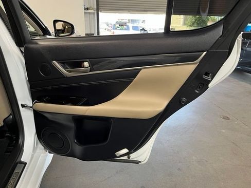 Used 2016 Lexus GS 200t w/ Premium Package RWD image 15