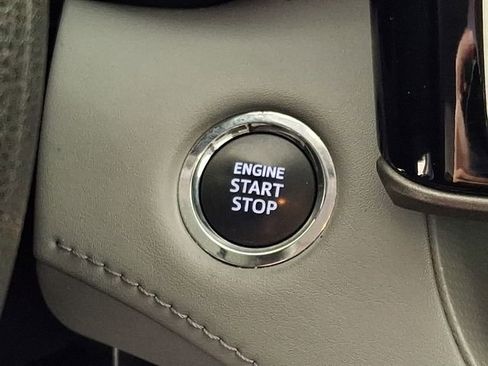 Used 2023 Toyota Highlander L image 22