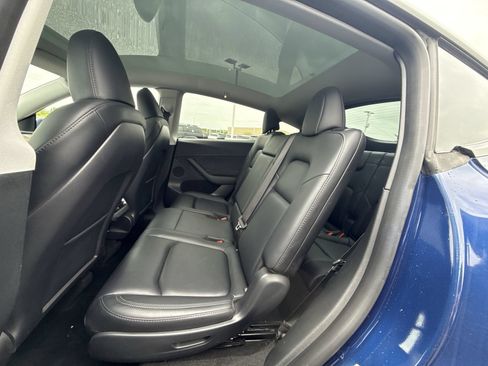 Used 2023 Tesla Model Y Long Range AWD/4WD image 24