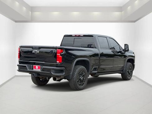 Used 2024 Chevrolet Silverado 3500 High Country w/ High Country Premium Package AWD/4WD image 4