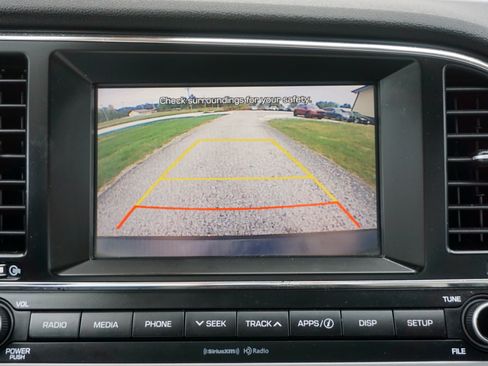 Used 2018 Hyundai Elantra SEL image 12