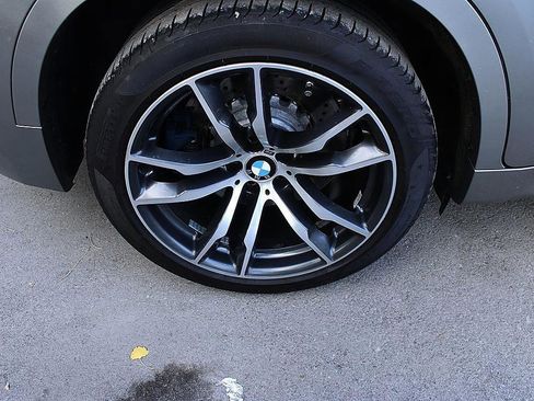 Used 2017 BMW X6 M AWD/4WD image 8