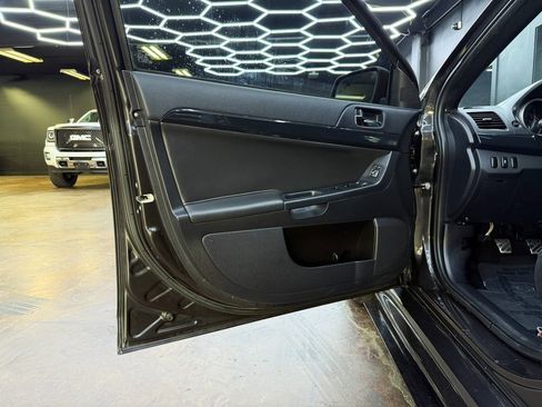 Used 2014 Mitsubishi Lancer Evolution GSR image 10