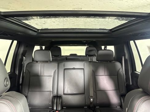 Used 2022 Chevrolet Suburban RST w/ Sport Performance Package AWD/4WD image 14