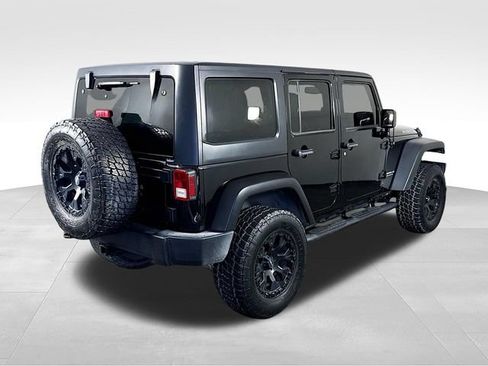 Used 2017 Jeep Wrangler Unlimited Rubicon AWD/4WD image 8