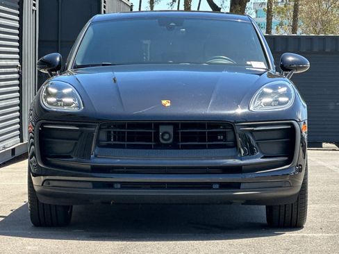 Certified 2023 Porsche Macan AWD/4WD image 11