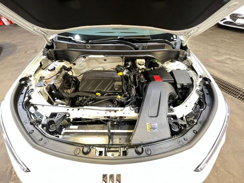 Used 2025 Buick Envista Sport Touring image 31