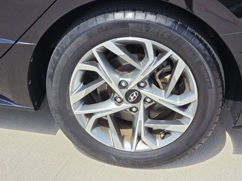 Used 2023 Hyundai Sonata SEL FWD image 9