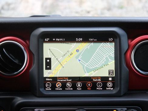 Used 2021 Jeep Gladiator Rubicon AWD/4WD image 13
