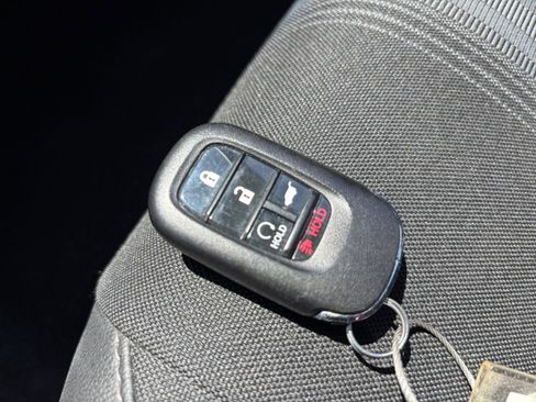 Used 2025 Honda Civic Sport image 19