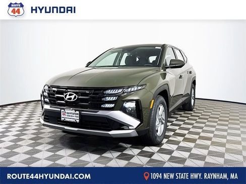 New 2026 Hyundai Tucson SE image 1