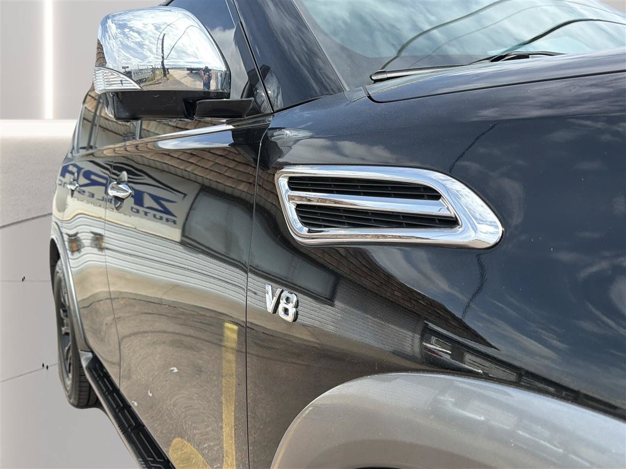 Used 2017 Nissan Armada Platinum w/ Interior Lighting Package AWD/4WD image 9