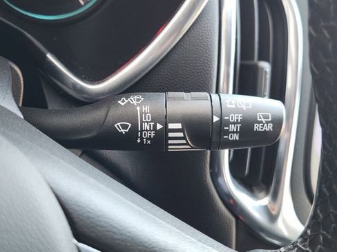 Used 2024 Chevrolet Equinox LT image 27