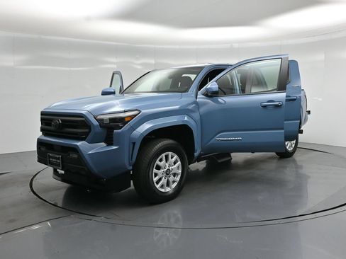 Used 2026 Toyota Tacoma SR5 AWD/4WD image 26