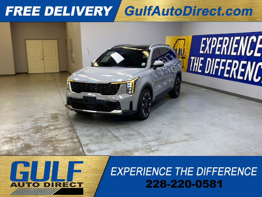 Used 2025 Kia Sorento EX w/ Panoramic Sunroof Package FWD image 4