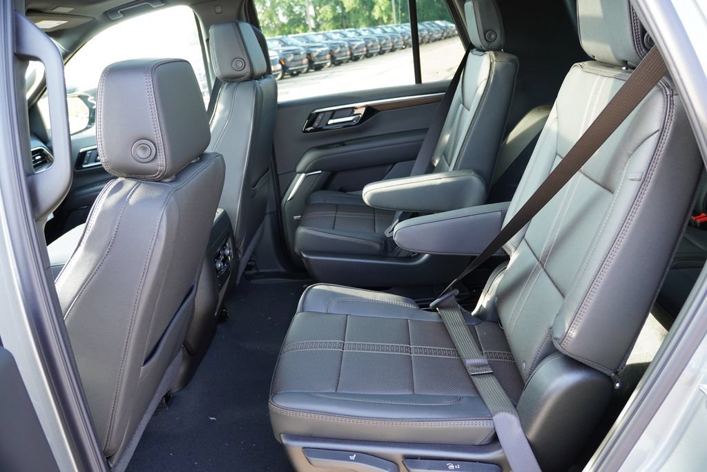 New 2026 Chevrolet Tahoe High Country AWD/4WD image 12