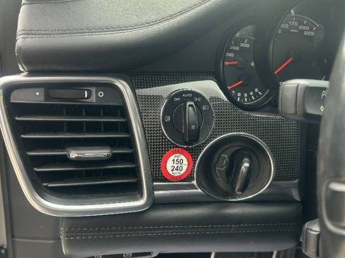 Used 2013 Porsche Panamera image 23