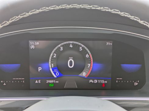 Certified 2023 Volkswagen Tiguan SE image 28