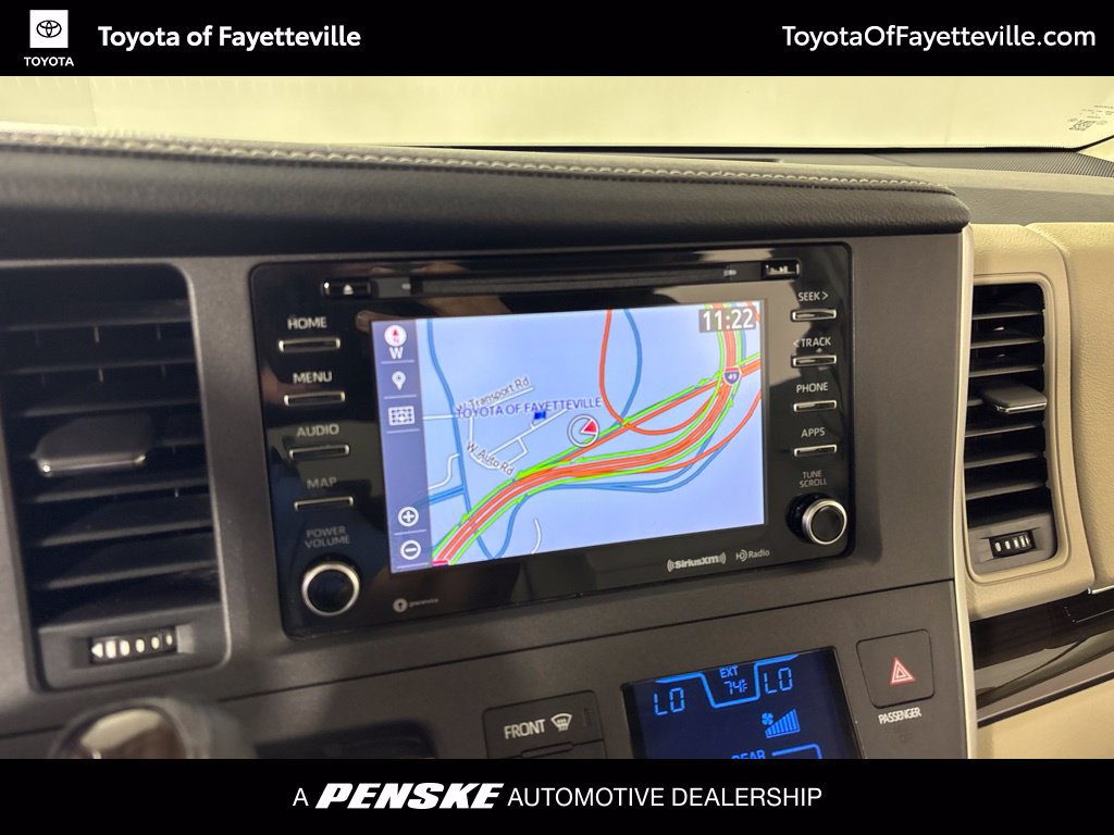 Used 2020 Toyota Sienna XLE w/ XLE Navigation Package FWD image 32