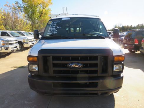 Used 2008 Ford E-250 and Econoline 250 E-250 image 17