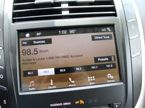 Used 2018 Lincoln MKC Premiere FWD image 30