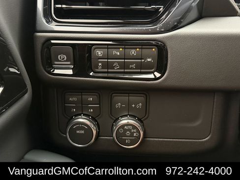 New 2026 GMC Yukon AT4 w/ AT4 Premium Package AWD/4WD image 20