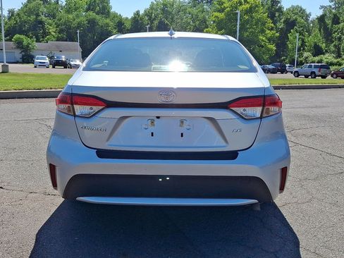 Used 2021 Toyota Corolla LE w/ Carpet Mat Package (TMS) FWD image 24