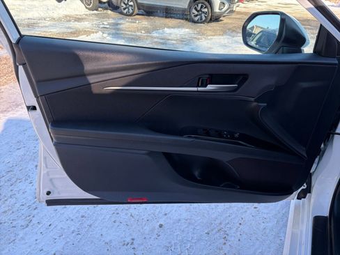 Used 2025 Toyota Camry LE image 18