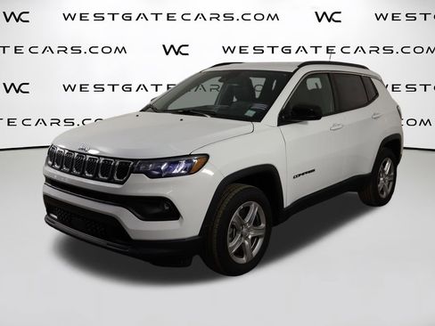 New 2024 Jeep Compass Latitude image 1
