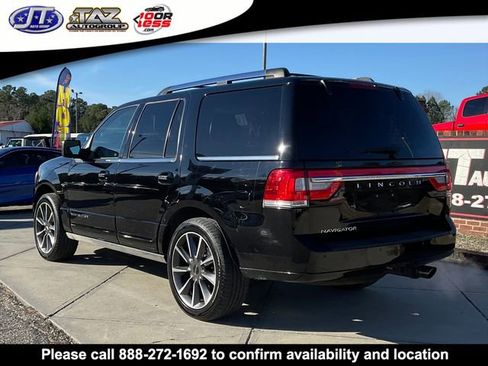 Used 2017 Lincoln Navigator Reserve AWD/4WD image 5