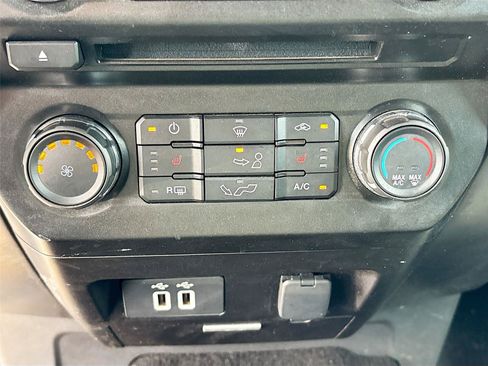 Used 2017 Ford F150 XLT w/ Equipment Group 302A Luxury AWD/4WD image 16