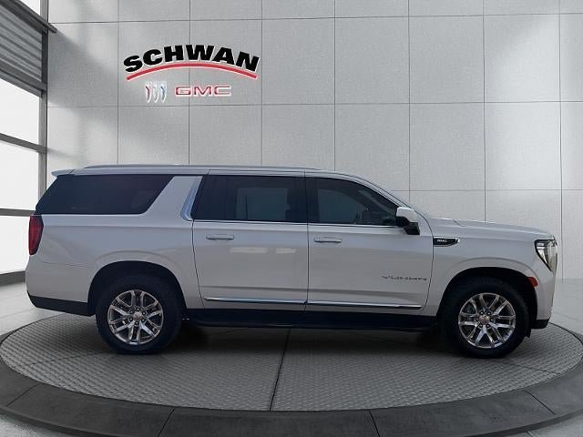 Used 2023 GMC Yukon XL SLT AWD/4WD image 3