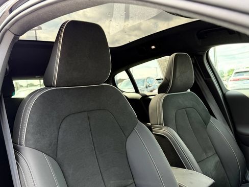 Certified 2023 Volvo C40 P8 Recharge Ultimate AWD/4WD image 17
