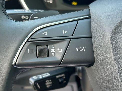 Used 2025 Audi Q3 2.0T Premium w/ Convenience Package image 21