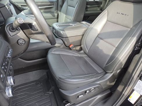 Used 2021 GMC Yukon Denali w/ Denali Ultimate Package image 38