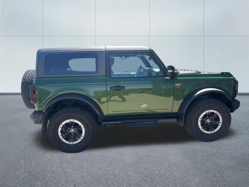 Used 2023 Ford Bronco Badlands w/ Sasquatch Package AWD/4WD image 5