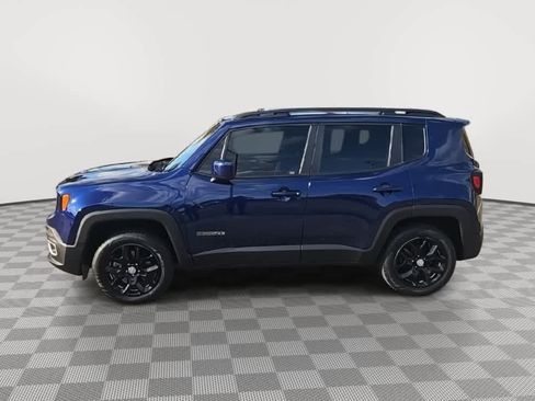 Used 2018 Jeep Renegade Latitude w/ Cold Weather Group image 5