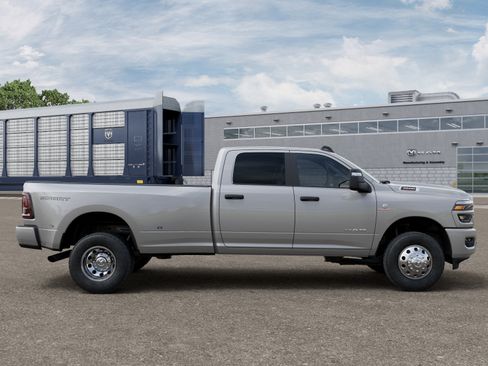 New 2026 RAM 3500 Lone Star AWD/4WD image 12