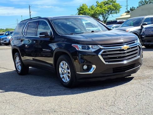 Used 2019 Chevrolet Traverse LT w/ LPO, Floor Liner Package AWD/4WD image 7