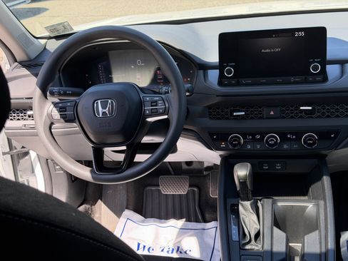 Certified 2024 Honda Accord EX image 17