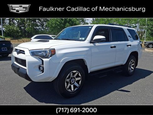 Used 2021 Toyota 4Runner TRD Off-Road Premium w/ Moonroof Package AWD/4WD image 3