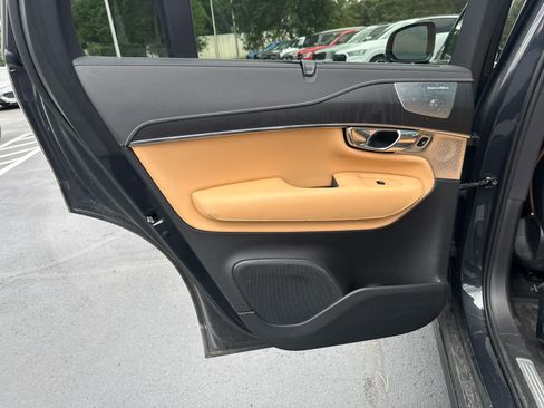Used 2021 Volvo XC90 T8 Inscription w/ Advanced Package AWD/4WD image 14
