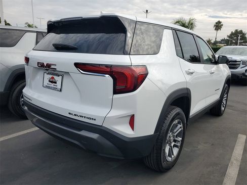 New 2026 GMC Terrain Elevation image 4