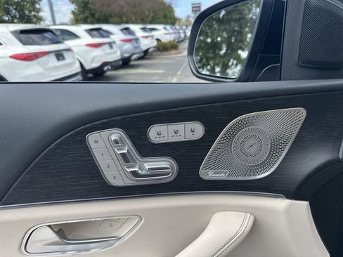 New 2026 Mercedes-Benz GLS 450 4MATIC image 21