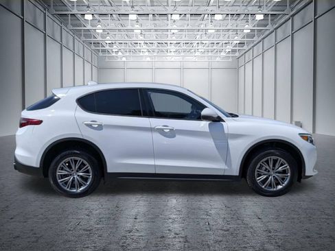 Used 2023 Alfa Romeo Stelvio Sprint AWD/4WD image 3
